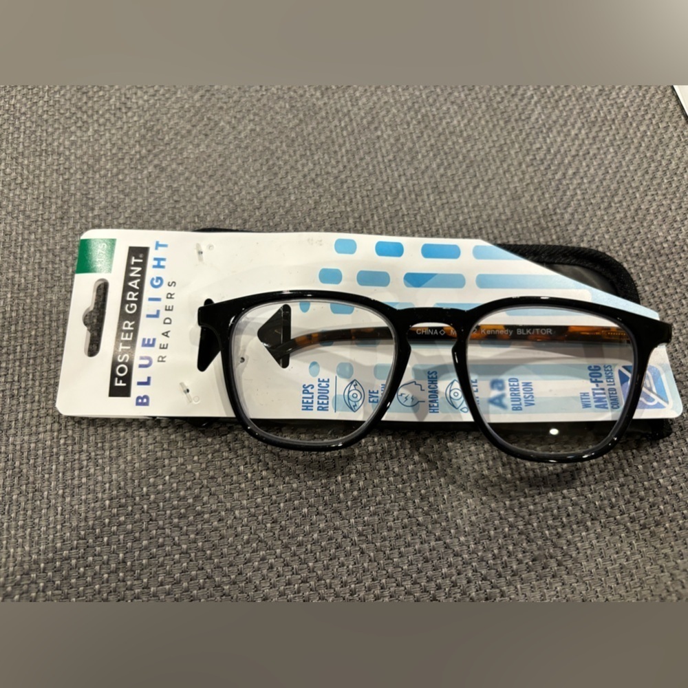 FOSTER GRANT Blue Light readers, black lens w/tortoise arms & case. NEW. +1.75